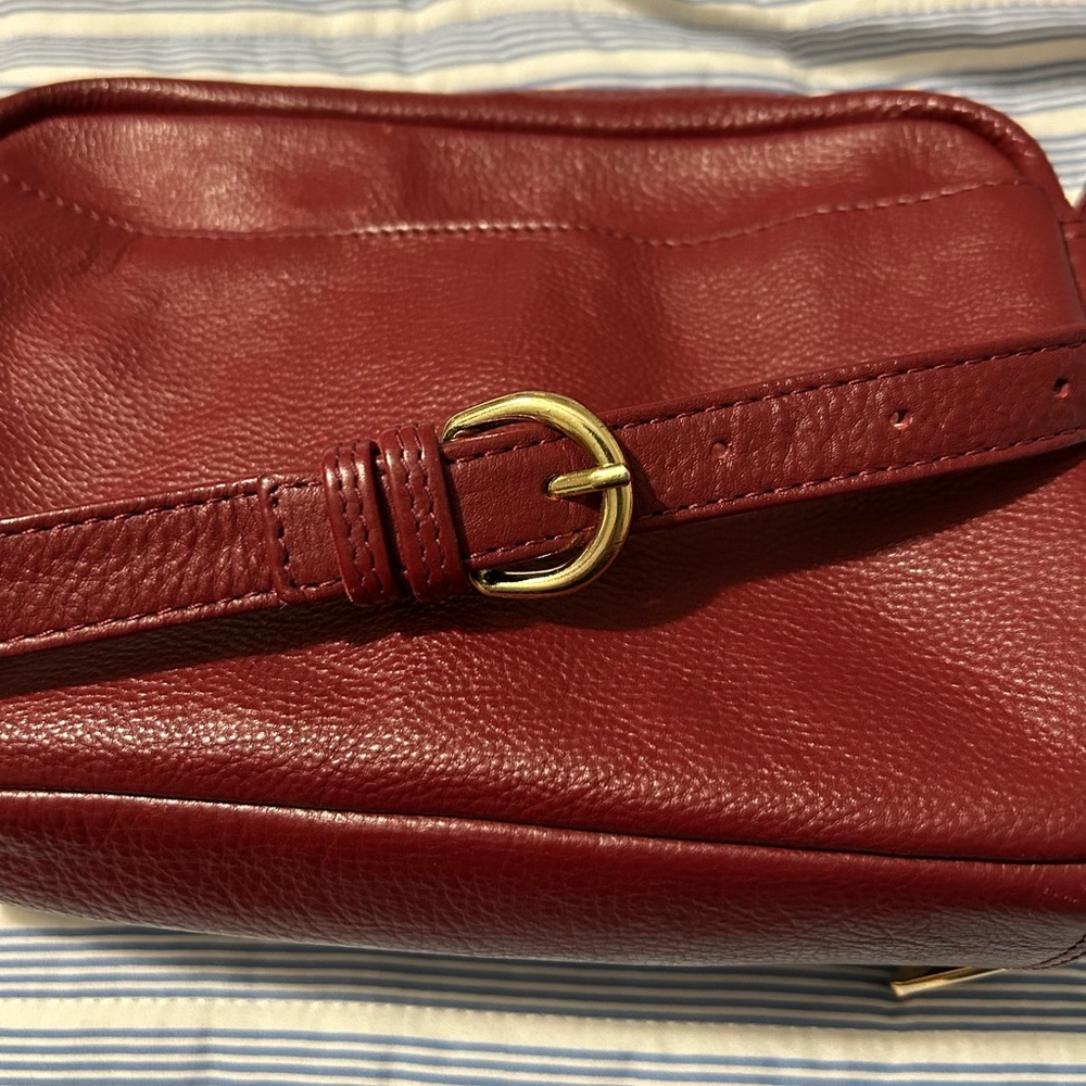 Levenger Burgundy Leather Crossbody ~ good condition! - Picture 8 of 12